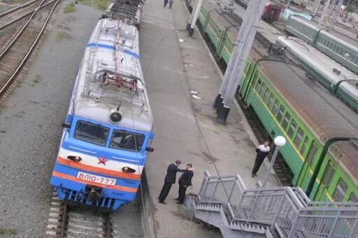 Движение поездов оренбург. Поезд ЮУЖД Оренбург. Оренбург электричка. Поезд Оренбург Самара. Движение поезда Оренбург Самара.