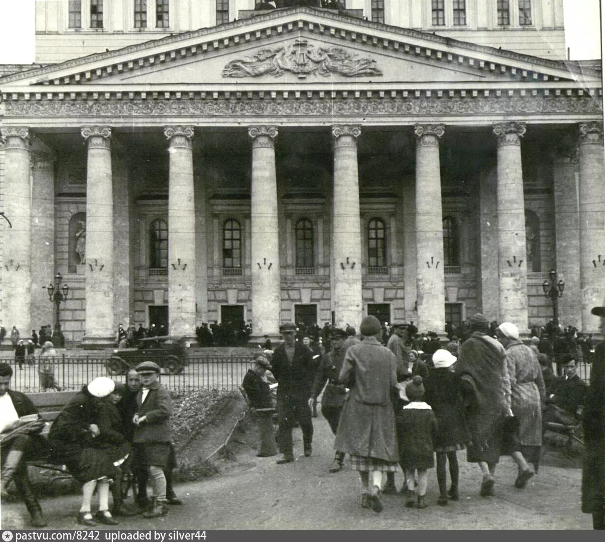 Старого театра 13