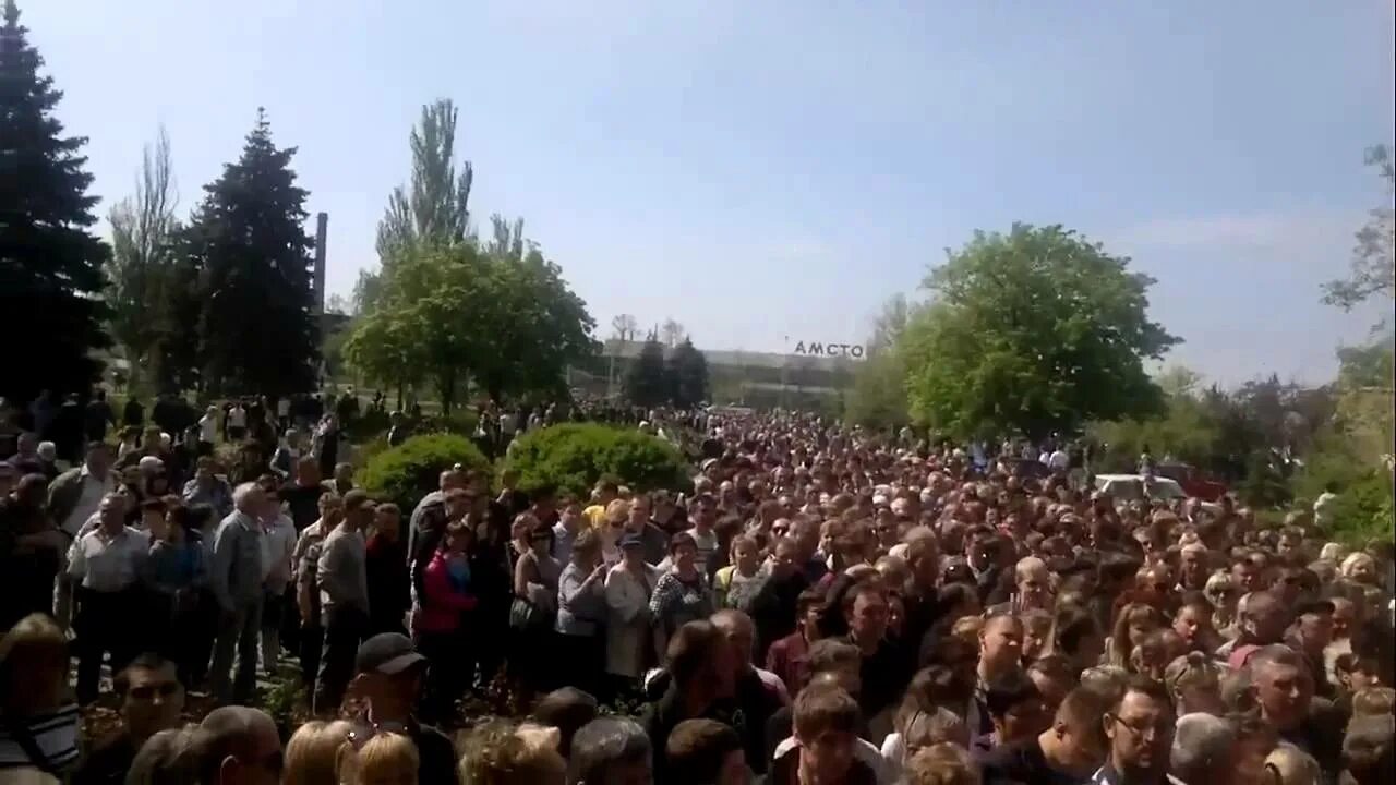 11 05 2014. Референдум в мариуполе 11 мая 2014. мариуполь 2014 референдум. 11 мая 2014 мариуполь. референдум в мариуполе.