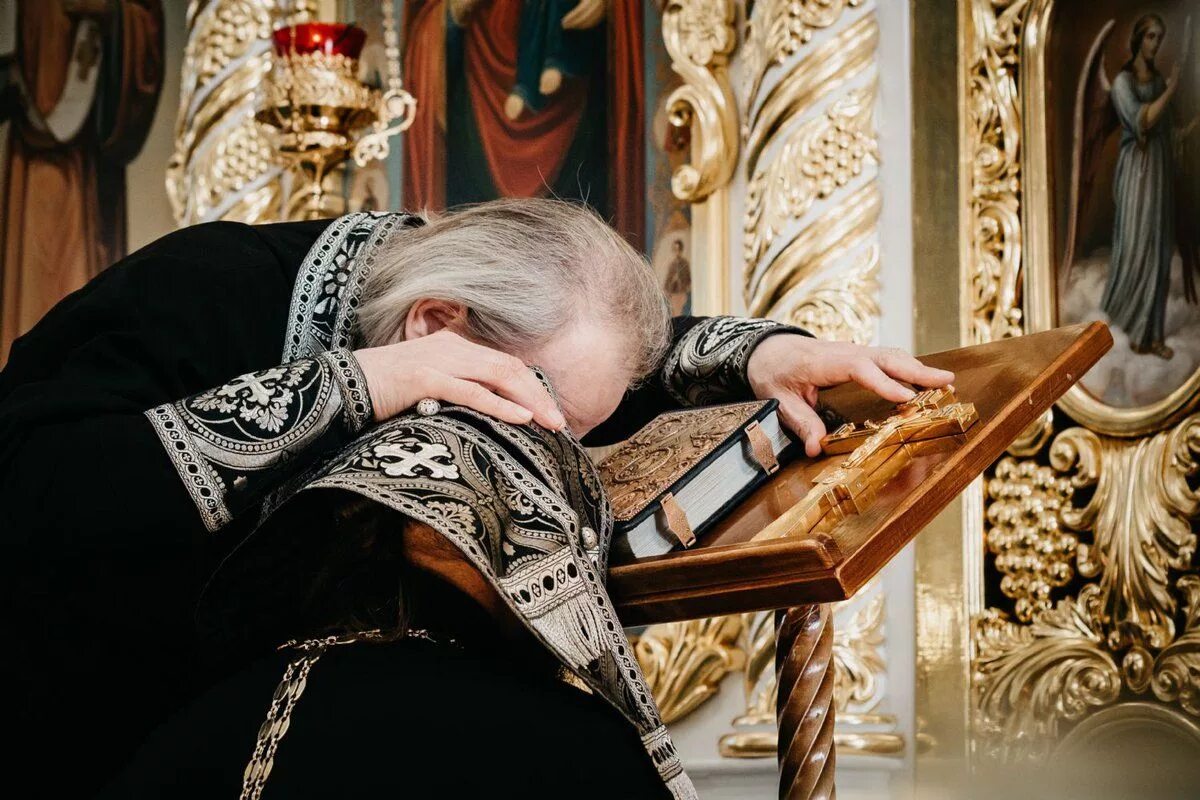 Список грехов для исповеди подростка. Апостол иоанн богослов изречения. Кому рассказывают грехи. Православные цитаты на каждый день. Как подготовиться к исповеди и причастию.