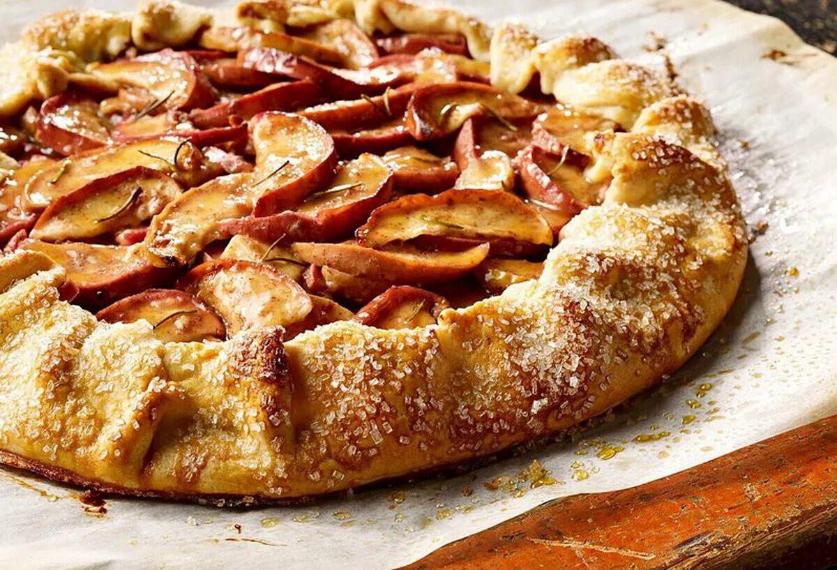 Постный пирог. Постный яблочный пирог. Пирог с клубникой. Постный пирог с капустой. Выпечка с яблоками.