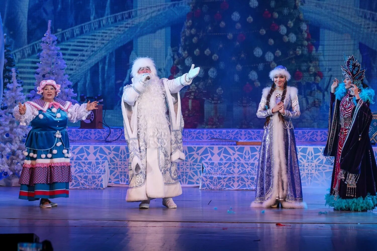 Новый год 21 декабря. Детская новогодняя программа 2023 описание. Новый год академия наук. Новый год академия наук. Новый год академия наук.