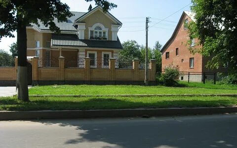 Дома в красной заре