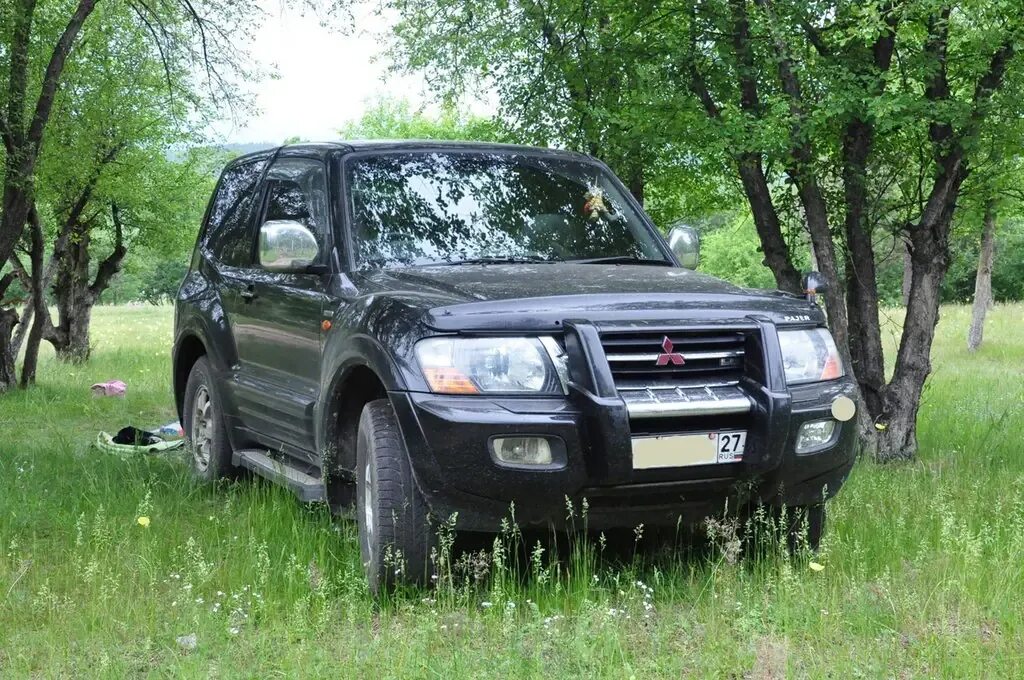 Mitsubishi pajero 2001