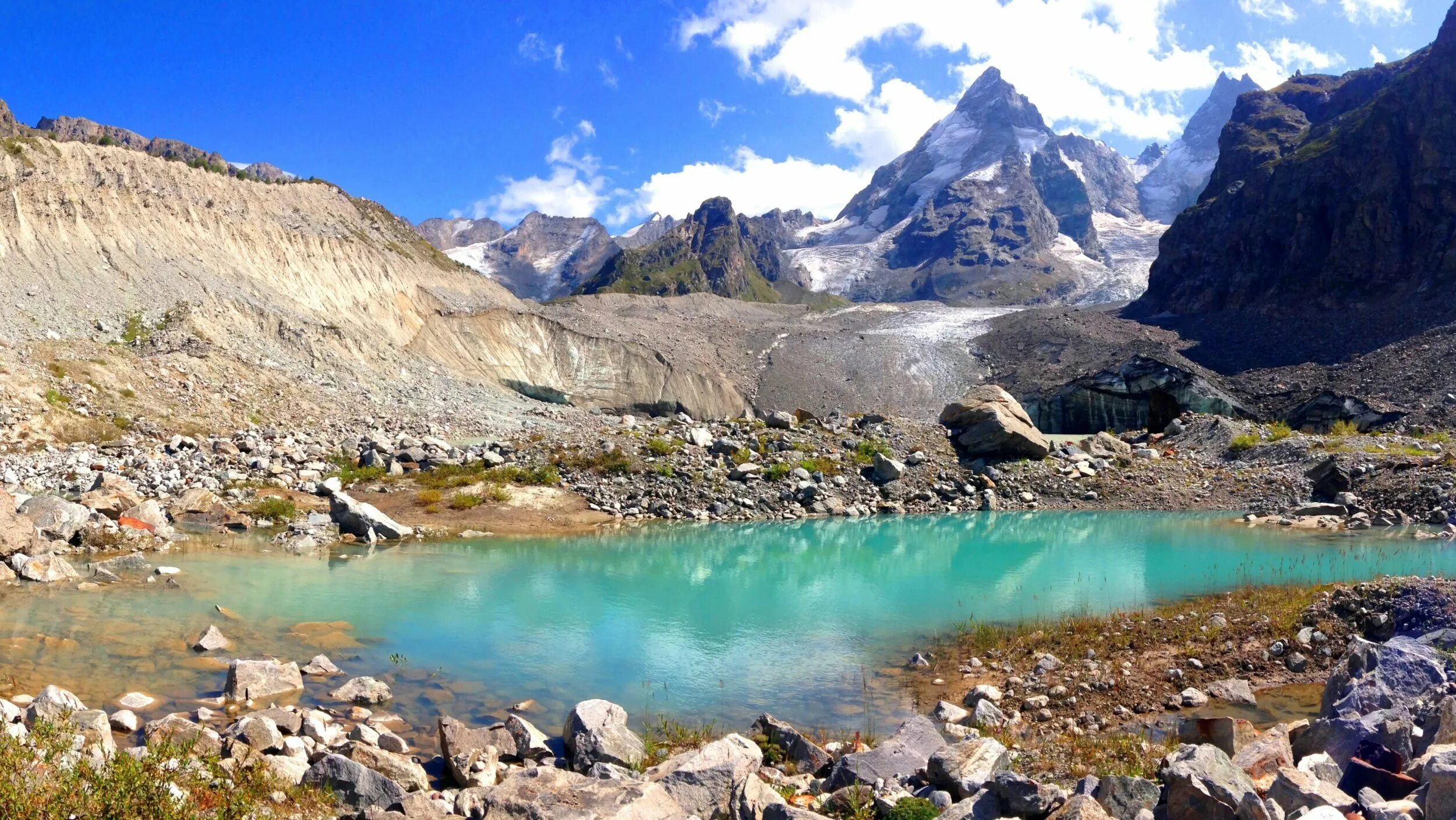 адыл-су ущелье. ущелье адыл су. кавказ ущелье адыл-су. эльбрус ущелье адыл су. зеленая гостиница адыл-су.