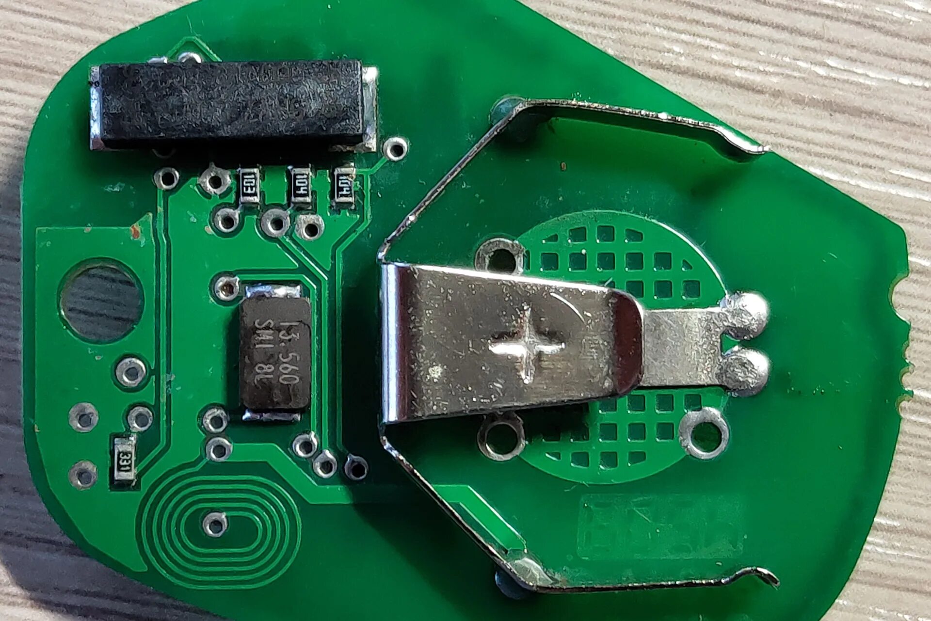 Ключ зажигания калина 1. Пайка ключа. Пайка ключа. Разборка эбу гранта. Пежо 407 батарейка в ключе.