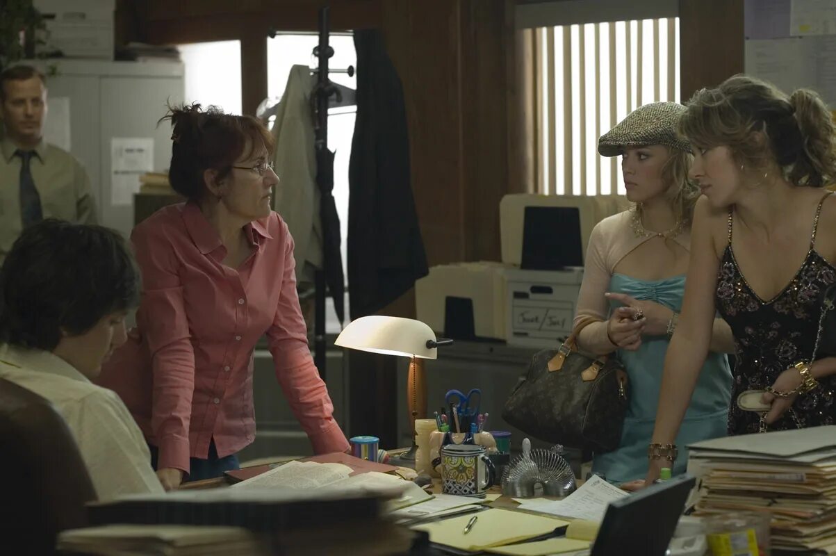 Реальные девчонки 2006. Сестры комедия. Реальные девчонки 2006. Реальные девчонки 2006. Реальные девчонки 2006.