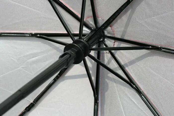 Ремонт зонтов в самаре. Отремонтировать зонтик. Починить спицу зонта. Крепление спиц зонта. Спицы для ремонта зонта трость.