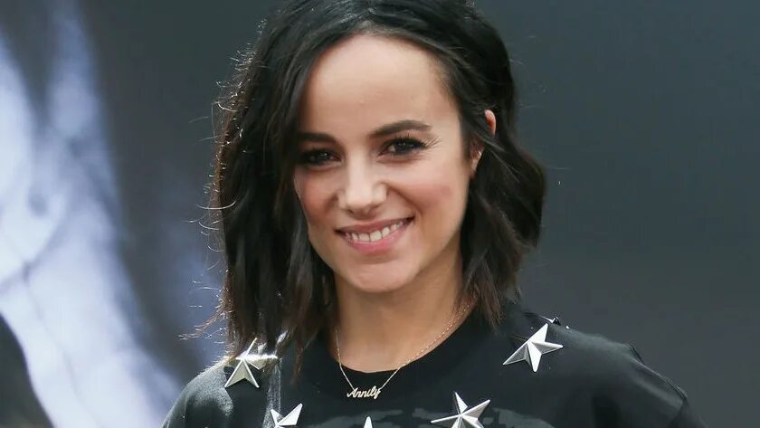 Ализе сейчас 2025. Alizee 2025. alizee сейчас. alizee сейчас 2025. ализе французская певица сейчас 2025.