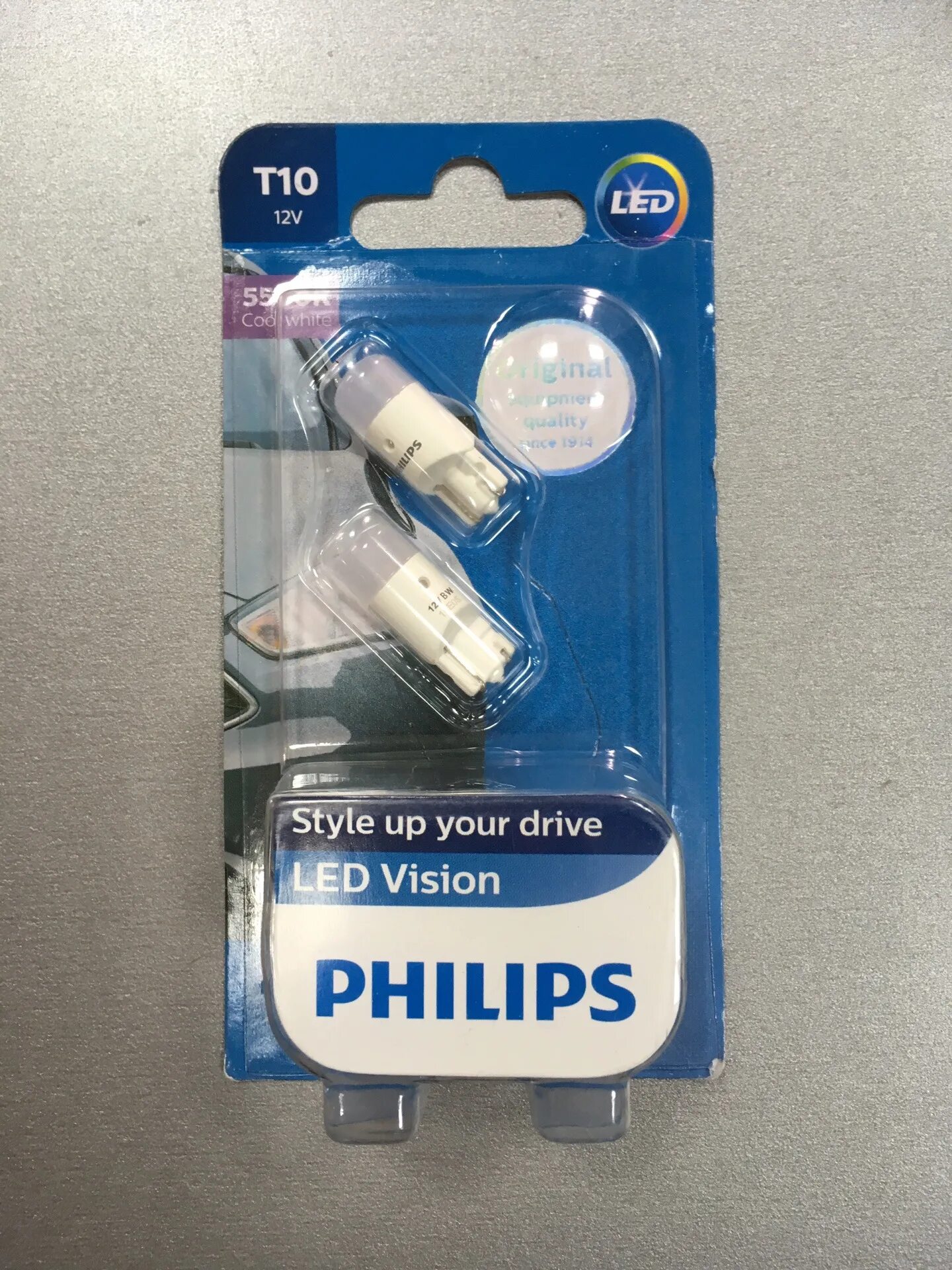 Лампы филипс ближний свет. Philips t10. Лампочки Philips 038438. Philips t10.5x30. Лампы Philips cool Blue.