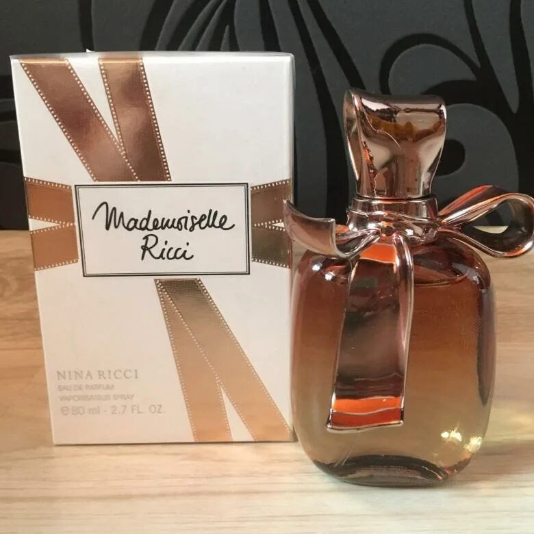 Мадмуазель Ричи духи. Nina Ricci Mademoiselle Ricci.