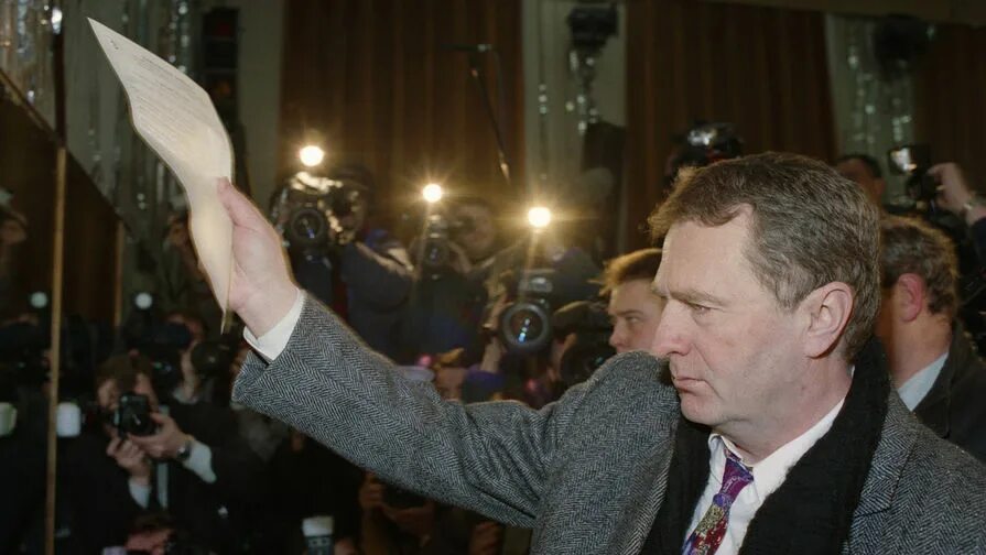 Владимир жириновский 1990-е. Предвыборные плакаты жириновского. Итоги выборов 1993. Лдпр выборы 1993 года. Партия лдпр 1993.