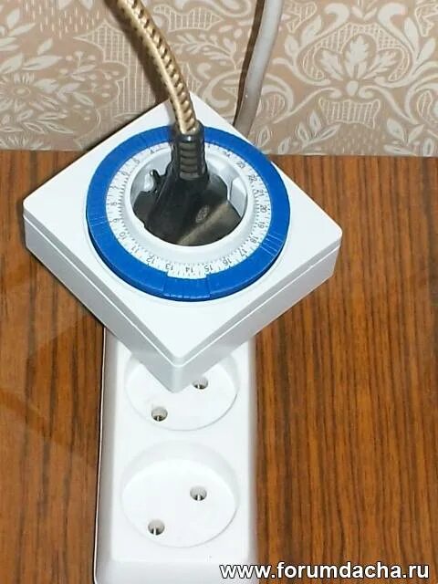 таймер для света в курятнике включения и выключения. розетка таймер tg-28a. лампочка с автоматическим выключением. таймер c5079. таймер orbis.