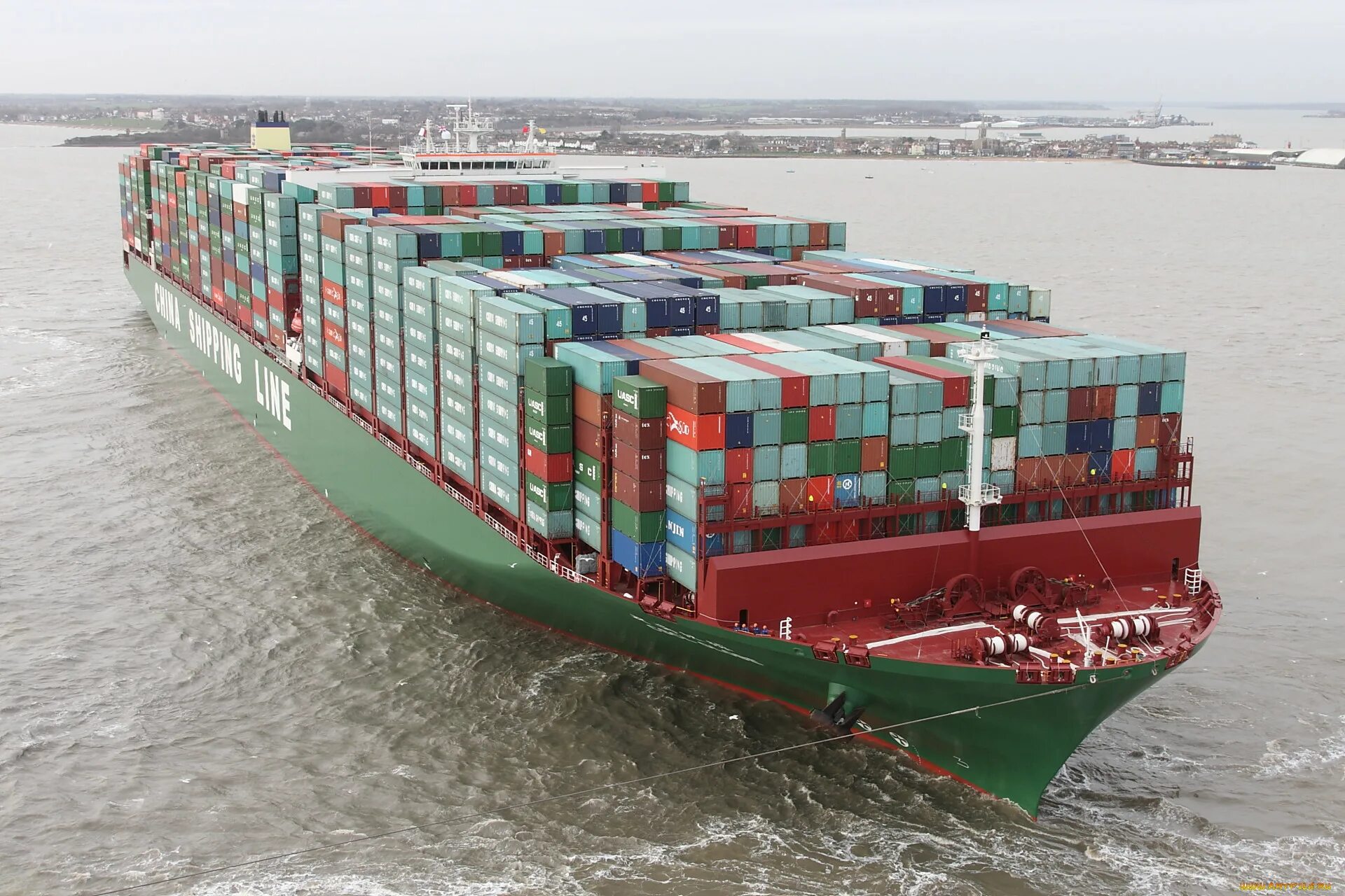 Контейнеровоз CSCL Globe. CSCL Globe судно. Самый большой контейнеровоз корабль в мире. Контейнеровоз Maersk 400 метров.