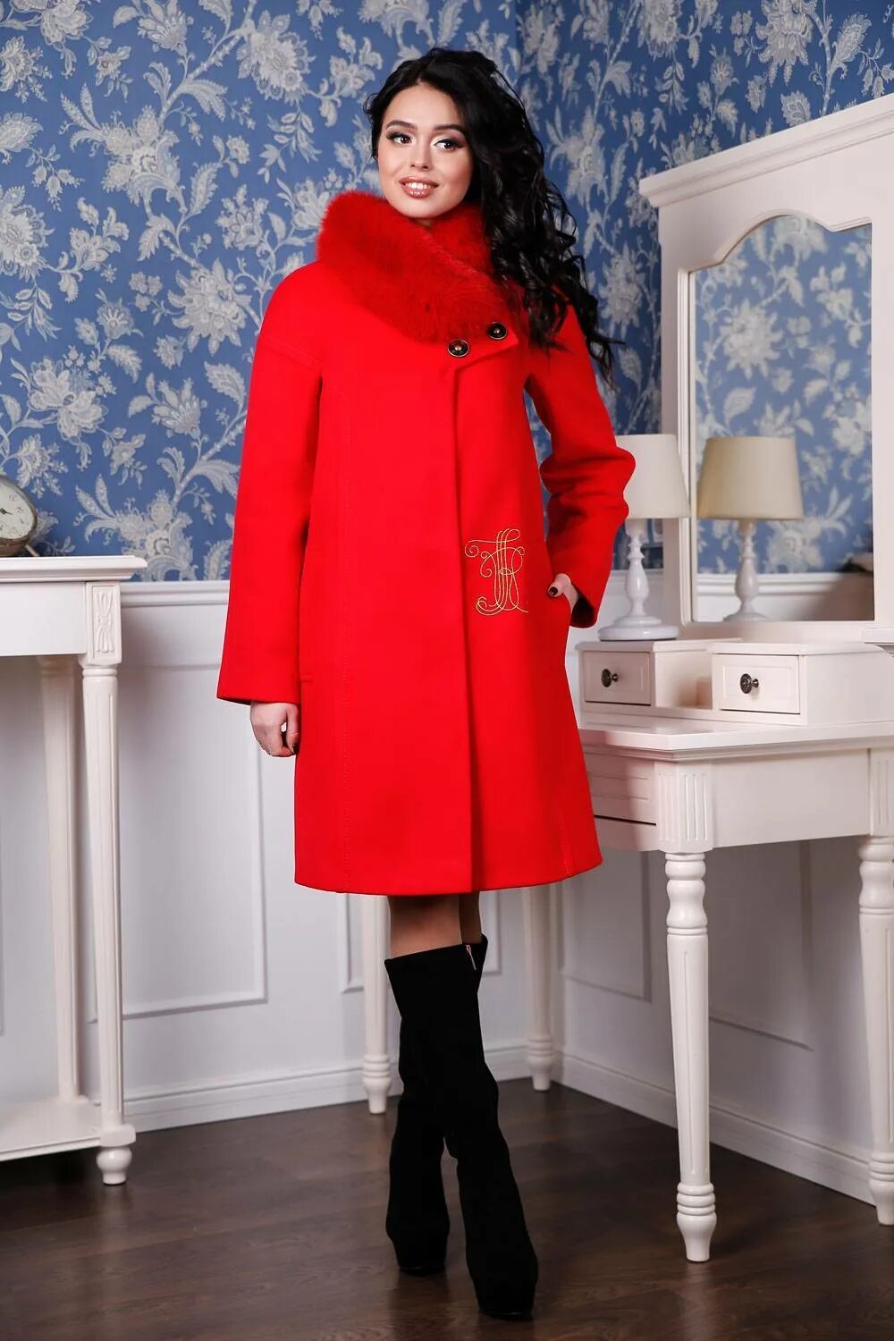 Купить пальто 48. Зимнее пальто женское. Пальто женское зима. Полупальто женское зимнее. Красное зимнее пальто.