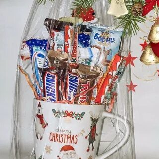 Подарок в кружке на новый год