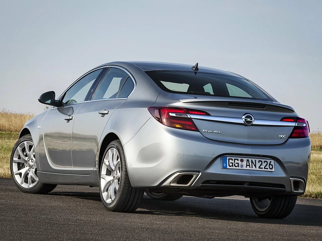 Opel insignia 2. Opel Insignia OPC 2013. Опель Инсигния 2014. Opel Insignia OPC 2015. Опель Инсигния седан 2013.