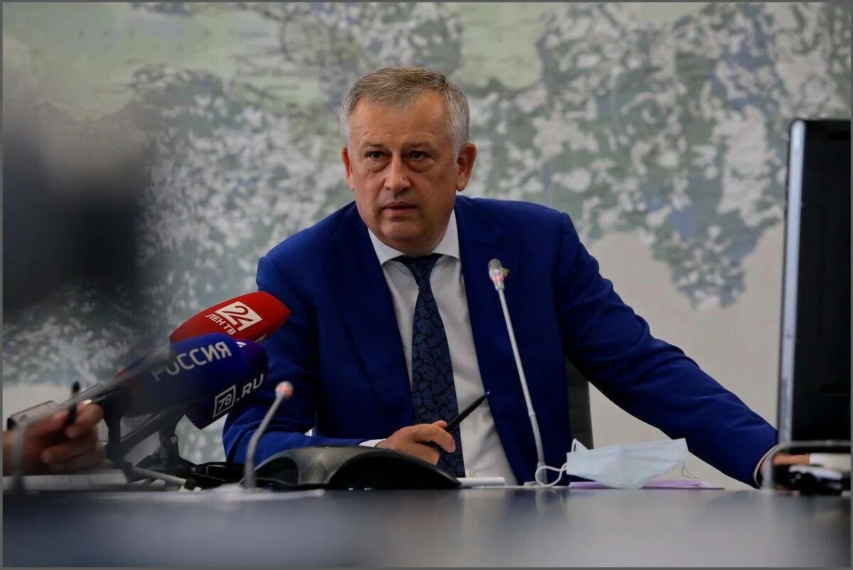 Прямая линия губернатора сегодня. Дрозденко губернатор ленинградской области прямая линия. губернатору ленинградской области александру дрозденко.