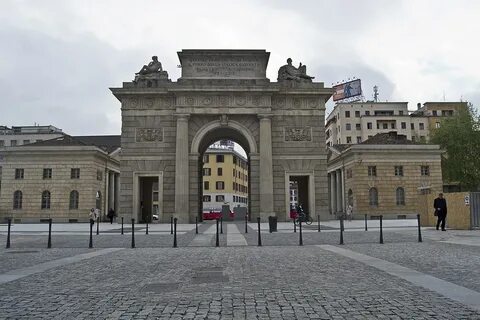 Главные ворота порта
