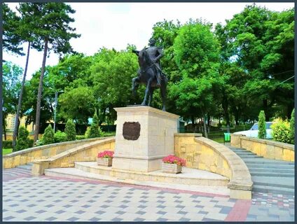 Памятники в пятигорске