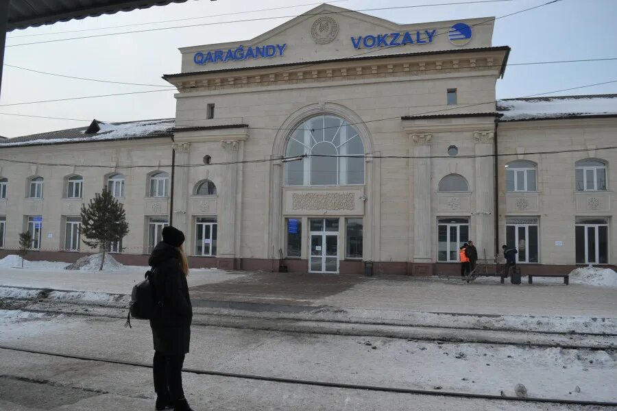 Поезд омск. Костанай алматы поезд. Поезд омск караганда. Поезд омск караганда. Омск караганда.