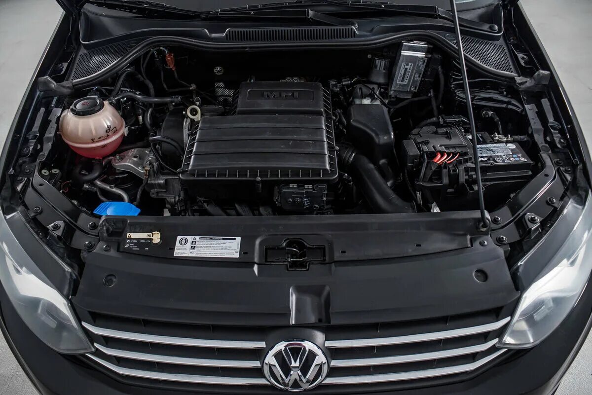 Volkswagen polo мотор. Двигатель MPI 1.6 110 Фольксваген поло. Мотор Polo 1.6 MPI. Двигатель 1,6 MPI Volkswagen Polo. Мотор поло седан 1.6 110 л.с.