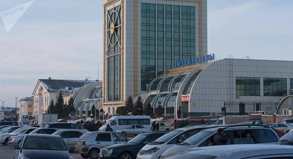 Новый жд вокзал астана. Вокзал 1 астана. Вокзал нурсултан. Жд вокзал нурсултан. Какие гостиницы рядом с вокзалом в астане.