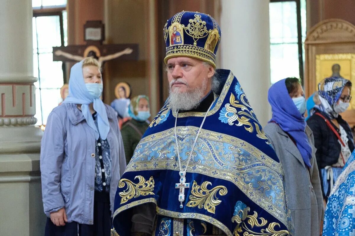 Владимирский храм кронштадт иконы. Служба во владимирском соборе. Служба во владимирском соборе. Храмы ставрополя богослужения. Служба во владимирском соборе.