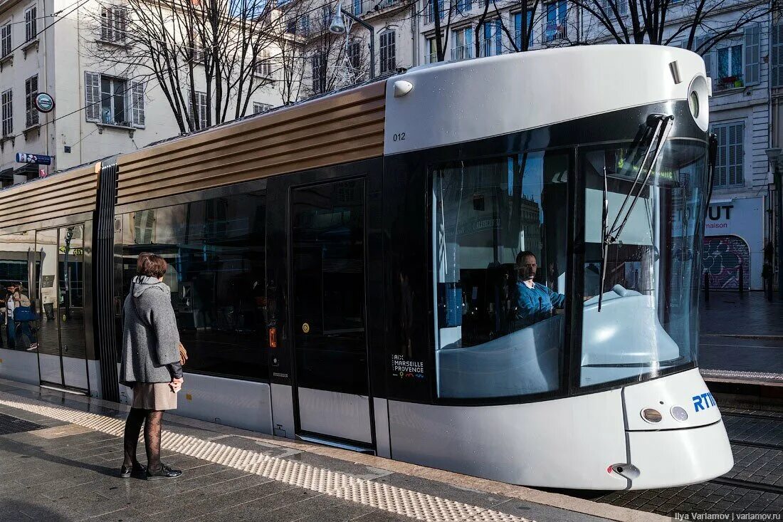Варламов трамвай Франция. Современный трамвай. Трамвай будущего. Современный трамвай в Европе.