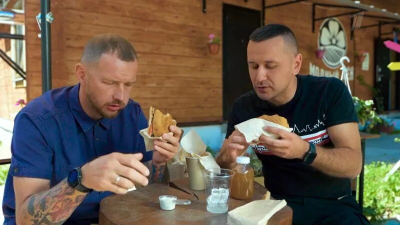 Кафе лепота суздаль. Повар суздаль. Ресторан «советский» в гтк «суздаль». Шеф повар эрарта. Повар суздаль.