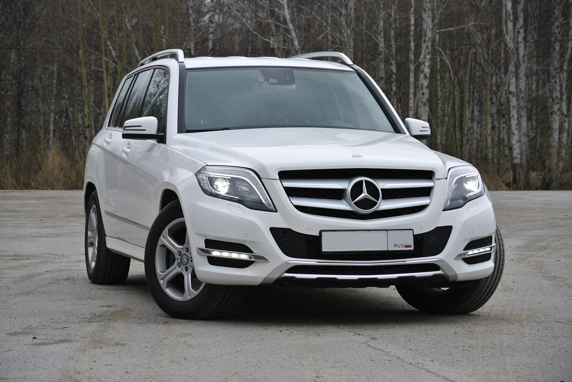 Купить мерседес матик. Мерседес GLK 250. Mercedes Benz GLK 250 4matic. Мерседес GLK 250 4matic 2014. Мерседес-Бенц GLK 300 4matic.