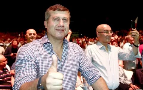 Тренер сборной по борьбе