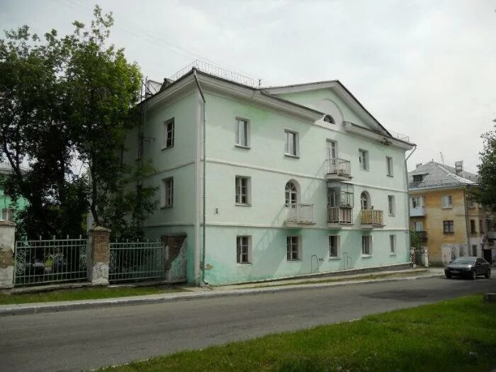 Solikamsk, Molodezhnaya st house 1А. Apartment house