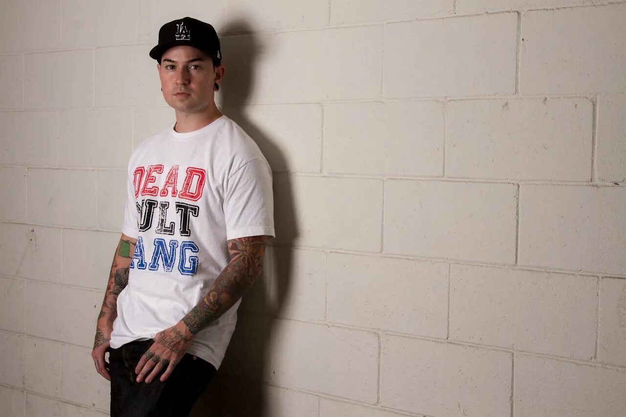 Hollywood j. Джорел деккер j-dog. Джей дог hollywood undead. Джорел деккер. Hollywood j.