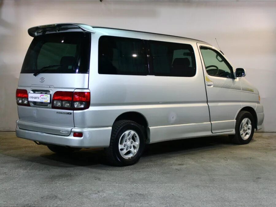 Hiace regius 1998. Toyota hiace h100. Toyota hiace 1996. Toyota hiace 2004. Тойота хайс город.