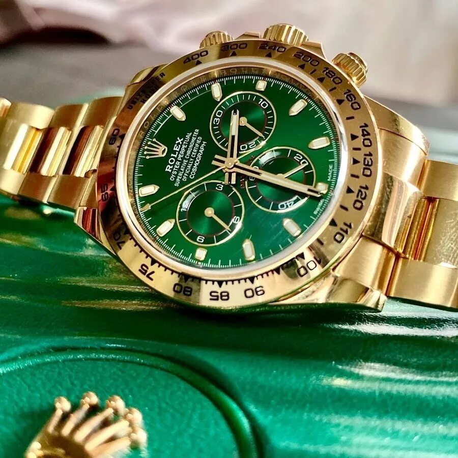 Как выглядят настоящие ролексы Drug dealer forced to flog ill-gotten Rolex stash in £ 100,000 payback order G