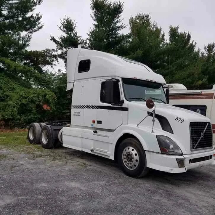 Авито вольво 670. Volvo vnl 670 2008. Volvo vnl64t. Volvo vnl 670-780. Volvo vnl 830.