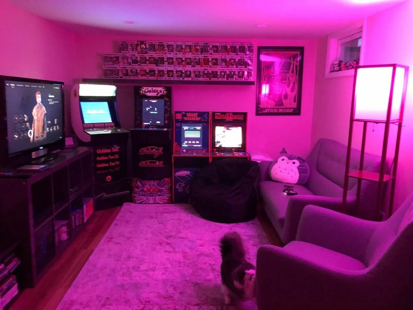 20 Best Attic Game Room Ideas for Adults Комната геймера, Дизайн, Комнаты мечты