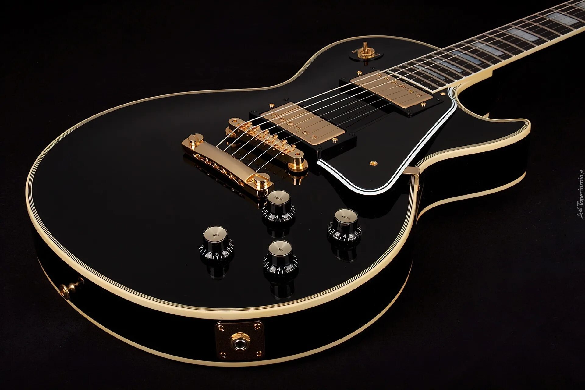 Gibson les paul black beauty. Les paul custom black. Gibson les paul custom черный. Gibson les paul черный матовый. Gibson les paul custom black beauty.