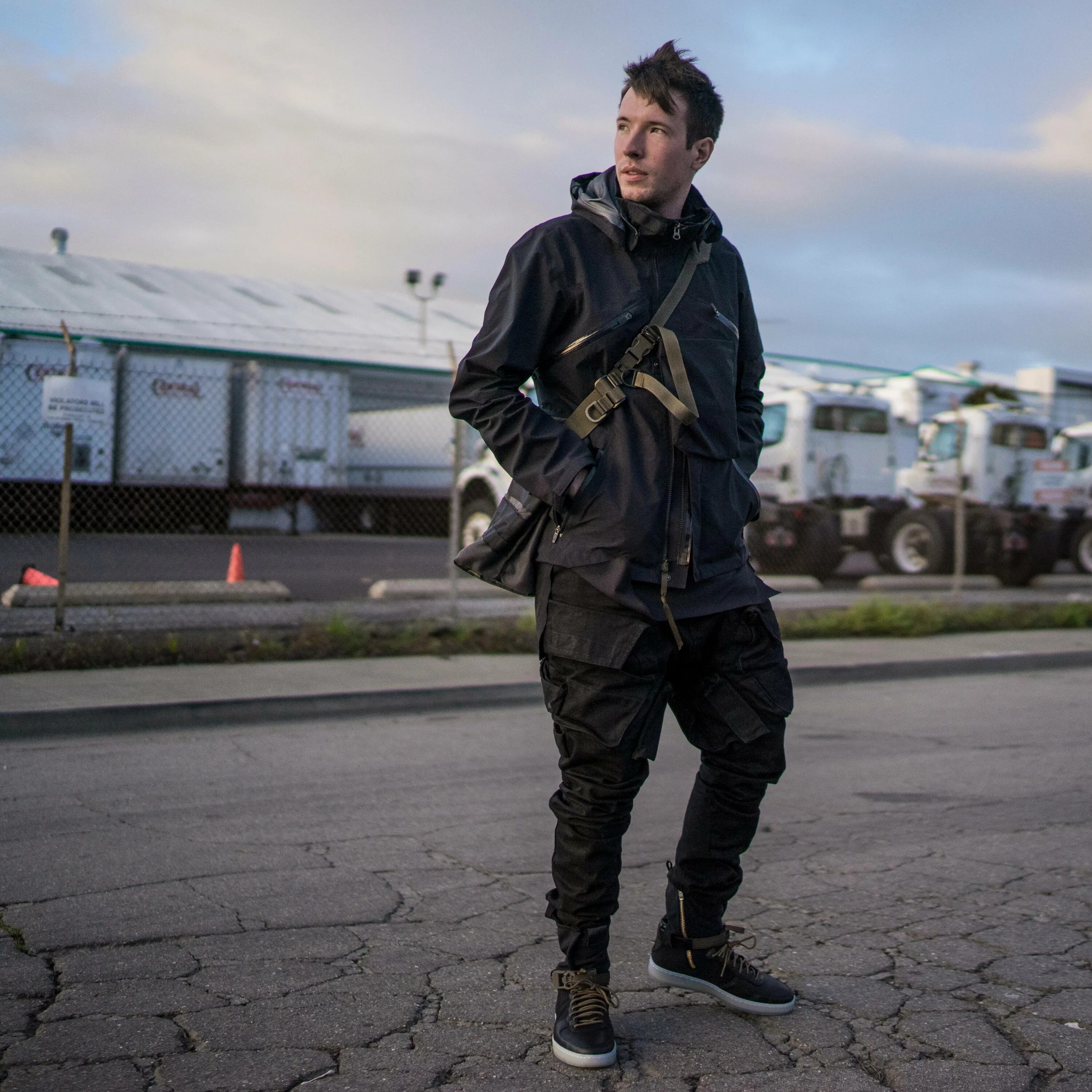 Techwear одежда. Techwear. techwear лук. techwear cyberpunk. techwear и warcore.