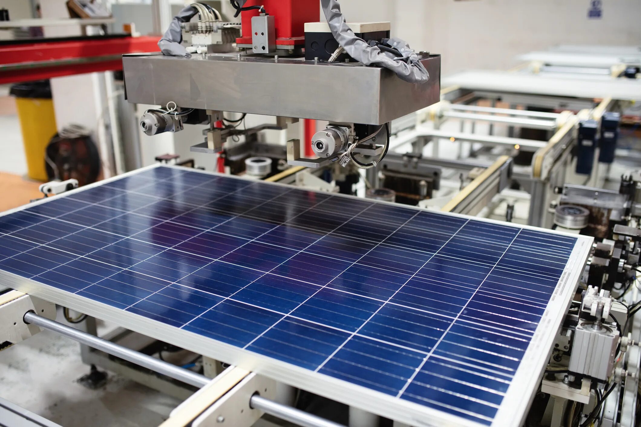 Solar Panels Factory. Солнечный панели in a Factory. Завод с солнечными батареями. Производство солнечных панелей