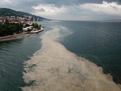 Вид мраморного моря