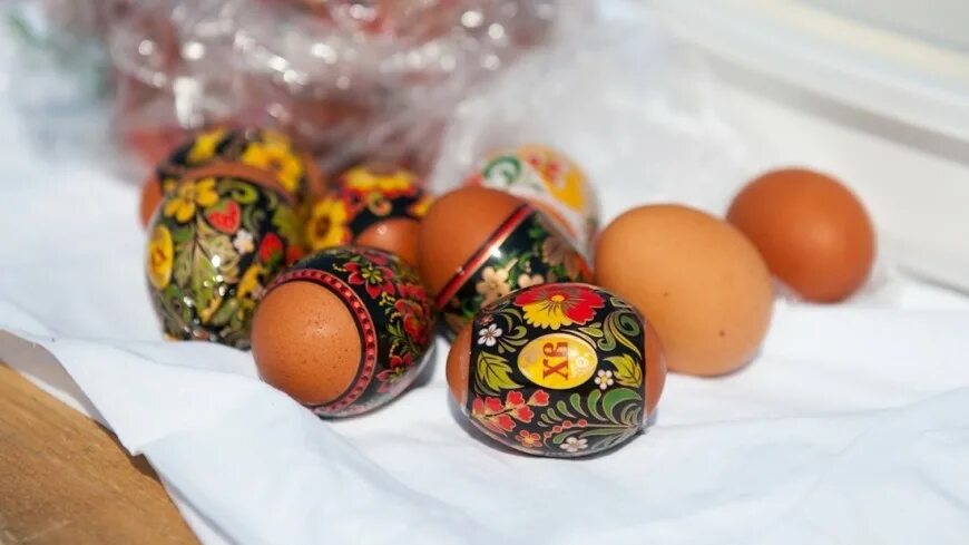 Религиозные праздники. Пасхальное богослужение в грузии. Пасха в тбилиси. Пасха в грузии. Огромная пасха.