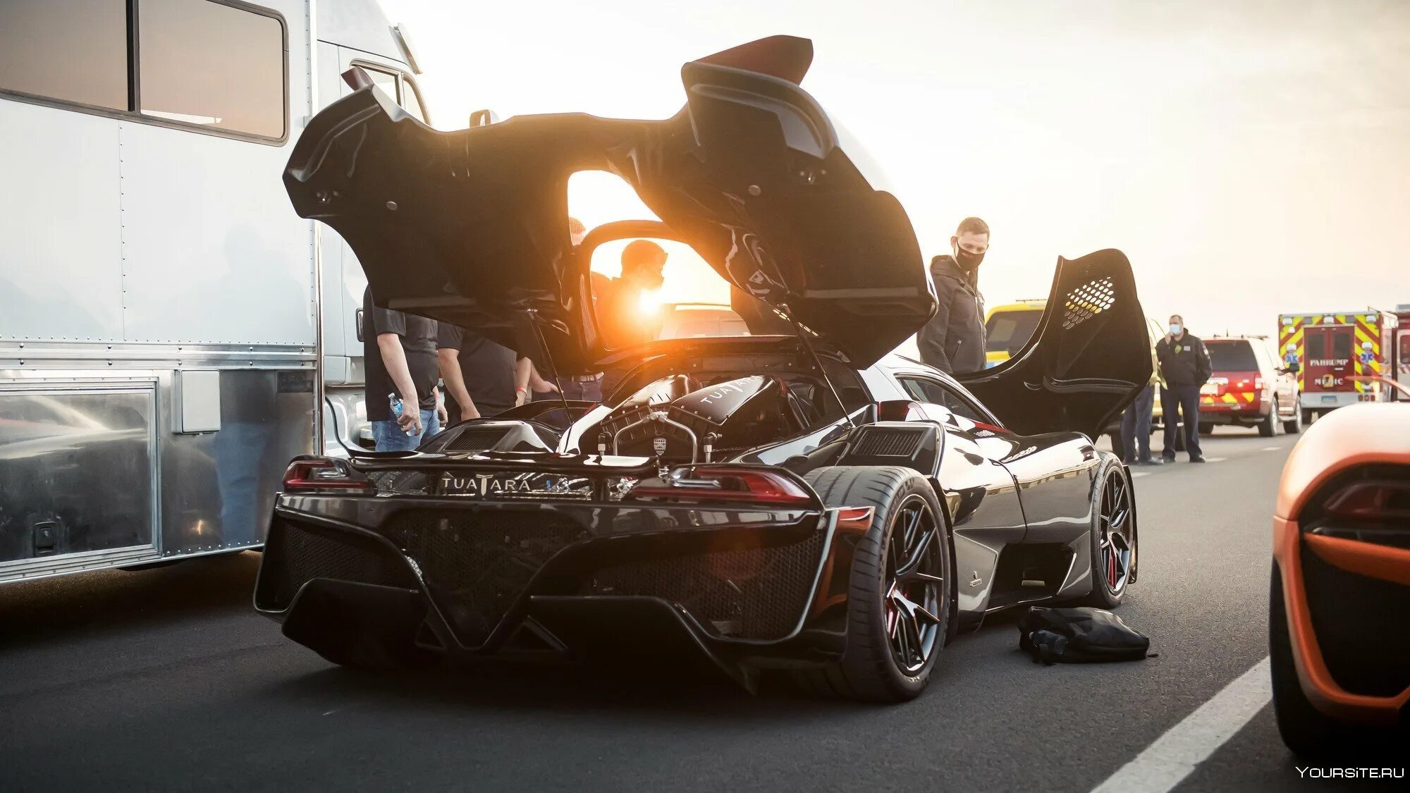 SSC Tuatara рекорд скорости. Кенигсегг SSC. SSC Tuatara 508 км/ч. SSC Tuatara – (скорость – 508,73 км/ч). Быстрые серийные машины