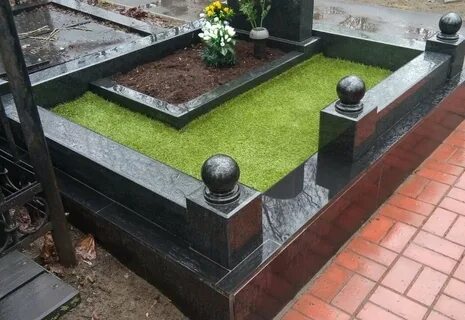 Под памятником