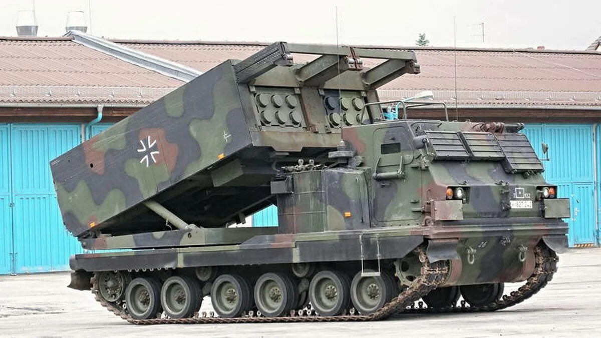 Рсзо mars ii. M270 mlrs. рсзо m270. рсзо mlrs м270. рсзо сша m270 mlrs.