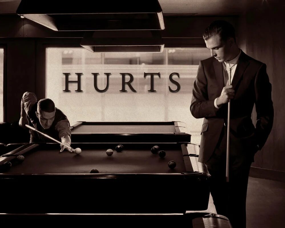 Группа hurts. Hurts группа фото. Тео Хатчкрафт. Hurts обои.