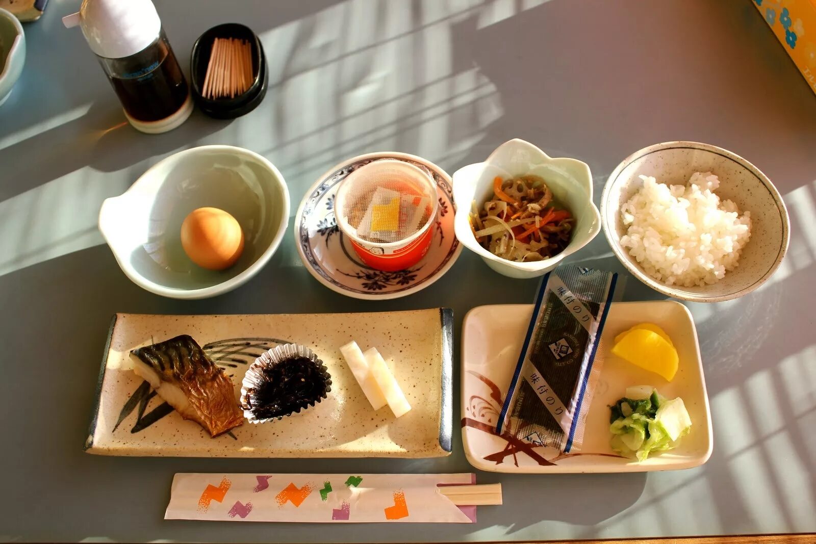 Завтрак в Японии. Повседневная еда японцев. Японская еда на завтрак. Традиционный завтрак в Японии.