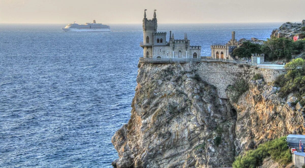 Ялта замок ласточкино гнездо. Золотые ворота феодосия морская прогулка. Ласточкино гнездо с моря. Судак. Вокруг крыма фото.