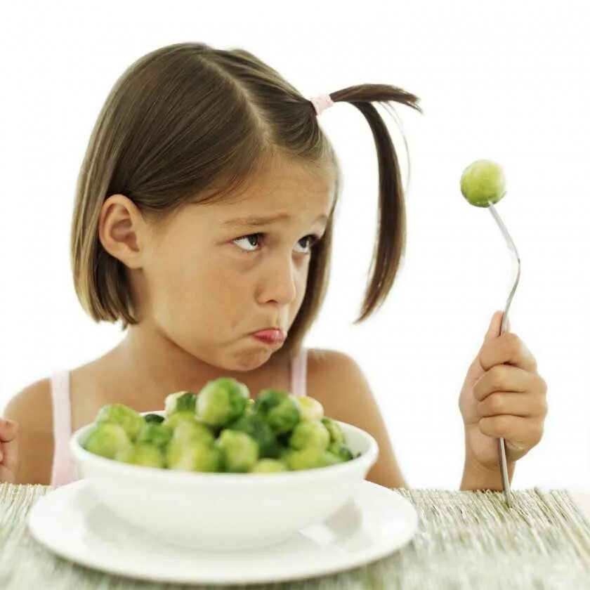 Не люблю и не ем овощи. Питание детей. Еда для детей. Питание девочки подростка. Невкусная еда для детей.